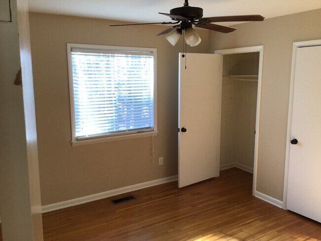 Foto del edificio - Pleasant Valley house for rent wlr