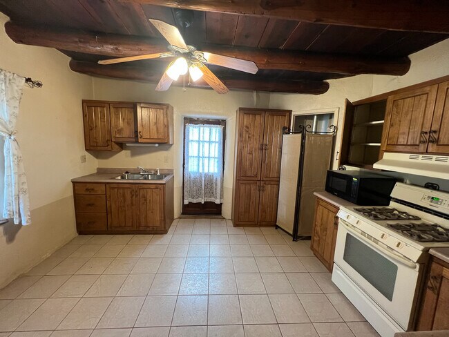 Foto del edificio - 1573 Canyon Rd