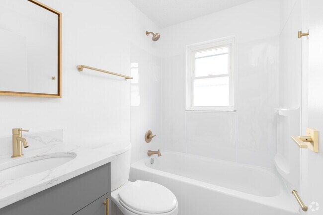 1HAB, 1BA - 650 ft² - Apartments at 310 Superior