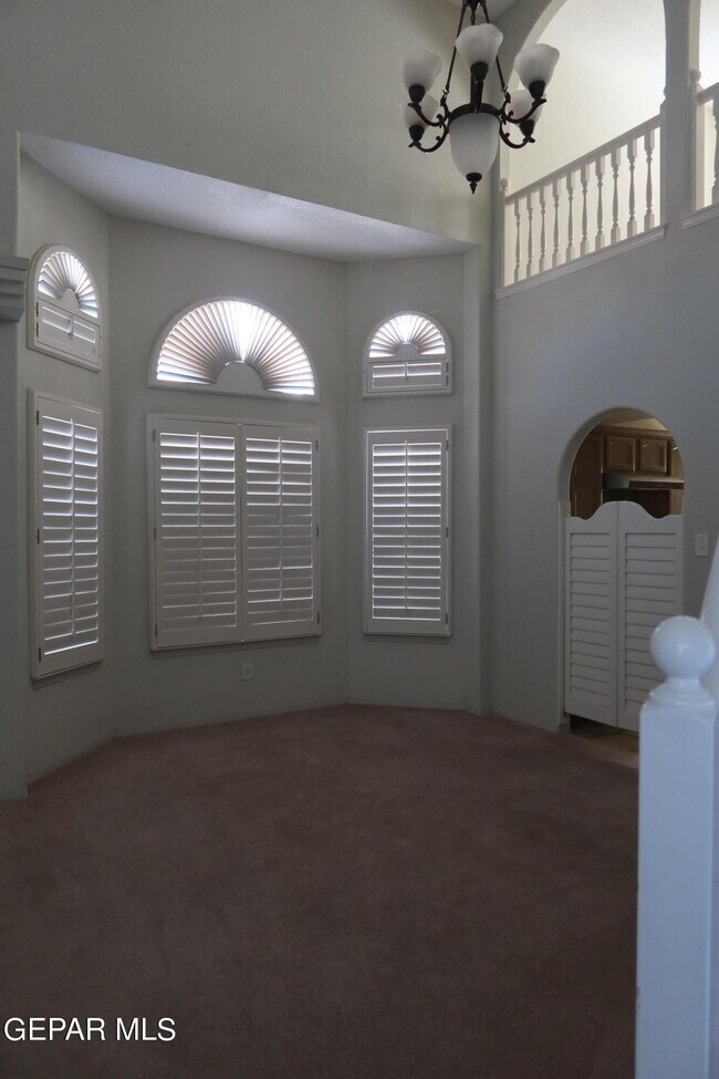 Building Photo - 4244 Loma Taurina Dr