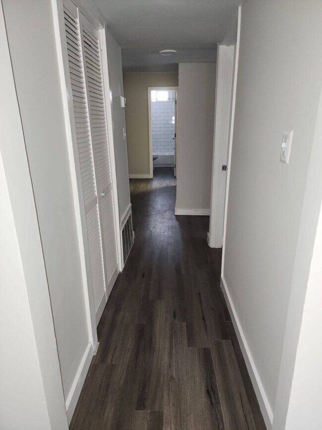 Foto del edificio - 731-733 Cameron Street