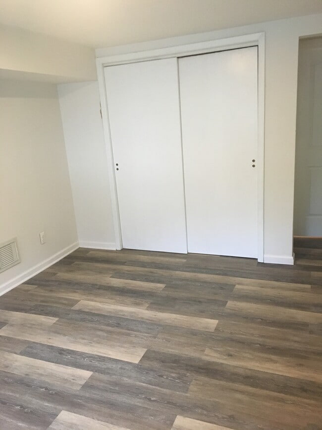 Foto del edificio - 294 Front St