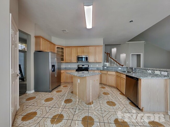 Building Photo - 10834 Golden Sunshine Dr