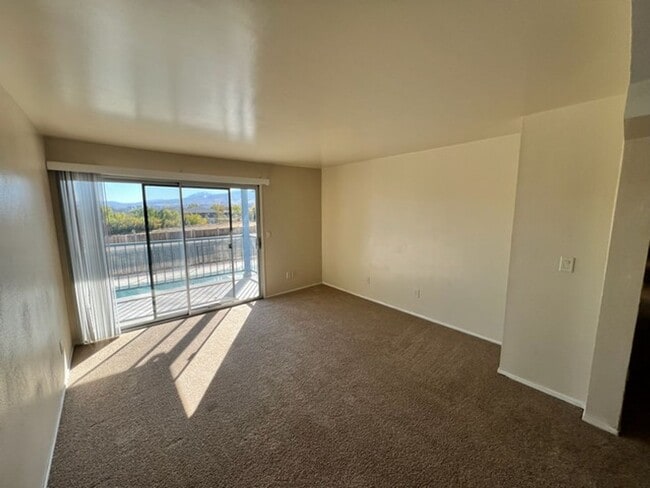 Building Photo - Conveniently located Refreshed Two Bedr...