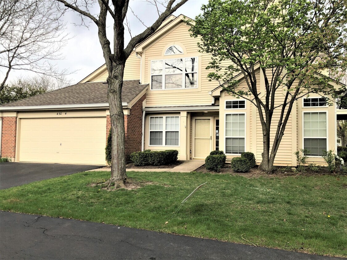 430 Cromwell Cir Unit 4, Bartlett, IL 60103 Room for Rent in Bartlett, IL