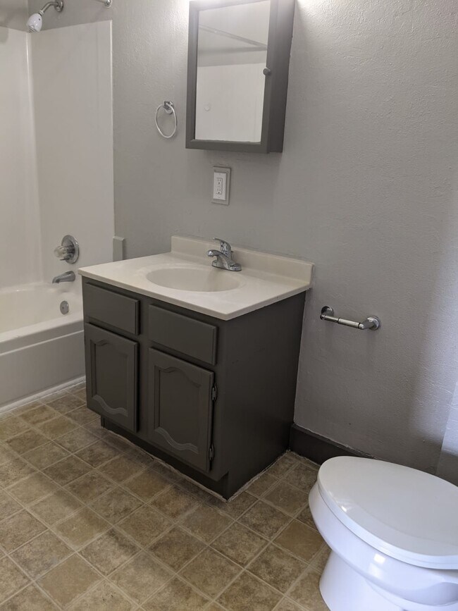 Crocker House Apartments 35 Union St New London, CT