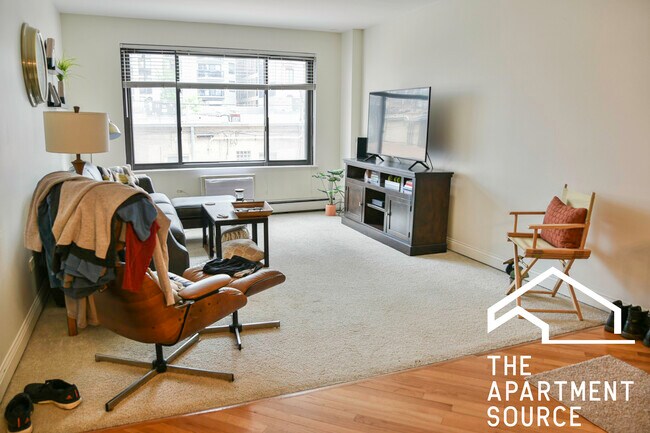 Foto del edificio - 607 W Wrightwood Ave