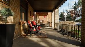 Foto del edificio - 17 Bailey Ave