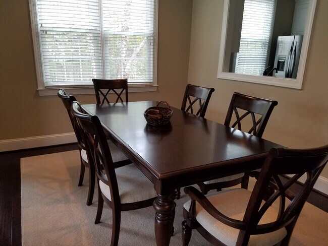 Foto del edificio - 218 Beech Haven Ln