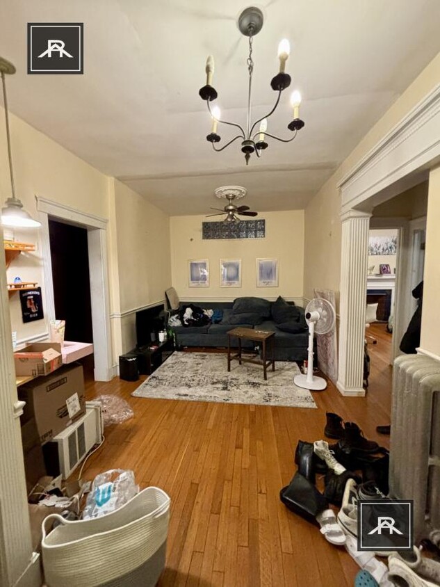 Foto principal - 4 bedroom in Brookline MA 02446