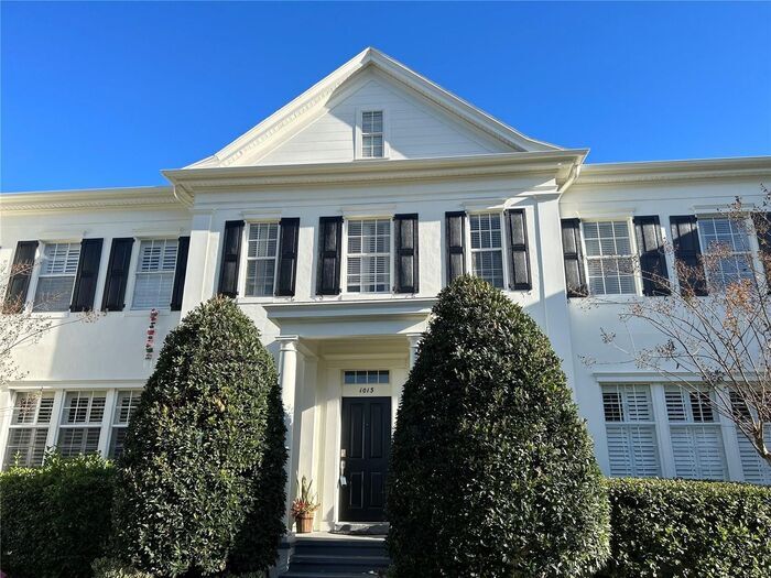 Primary Photo - Beautiful townhouse in Baldwin Park