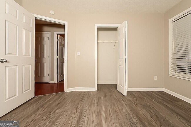 Foto del edificio - 120 Eagle's Crest Ln