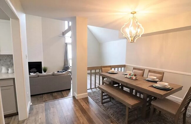 Foto del edificio - 5733 Waterwood Dr