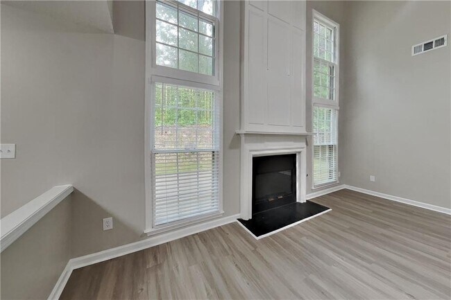 Foto del edificio - 2960 Binghampton Ln
