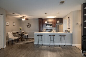 Building Photo - Barrington Place Apartments