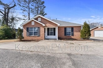 Building Photo - 18 Fowkewood Ct