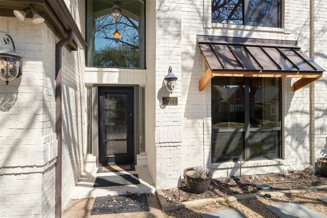 Foto del edificio - 4011 Azure Ln