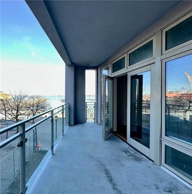 90 Bay Street Landing Unit 2L, Staten Island, NY 10301 Condo for Rent