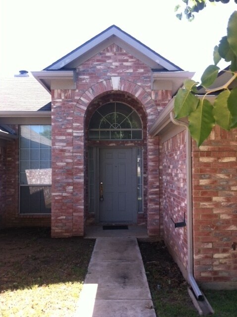 Building Photo - "Haltom City Homes for Rent" Birdville ISD