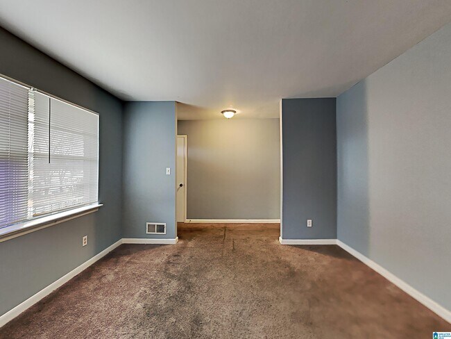 Building Photo - 1228 Huffman Rd