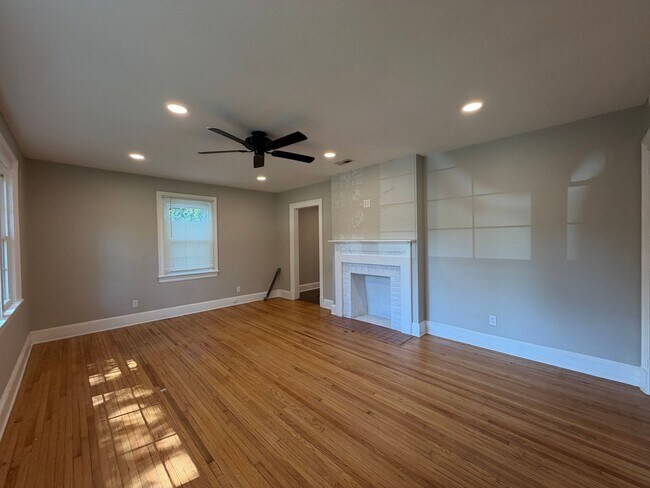 Foto del edificio - 720 Charlton St NW