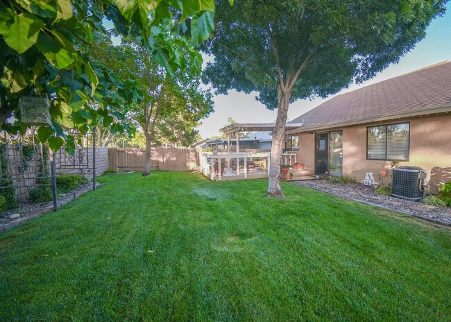 Building Photo - 1741 Viridan Ave