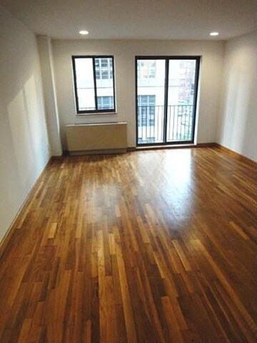 Primary Photo - 374 W 30th St
