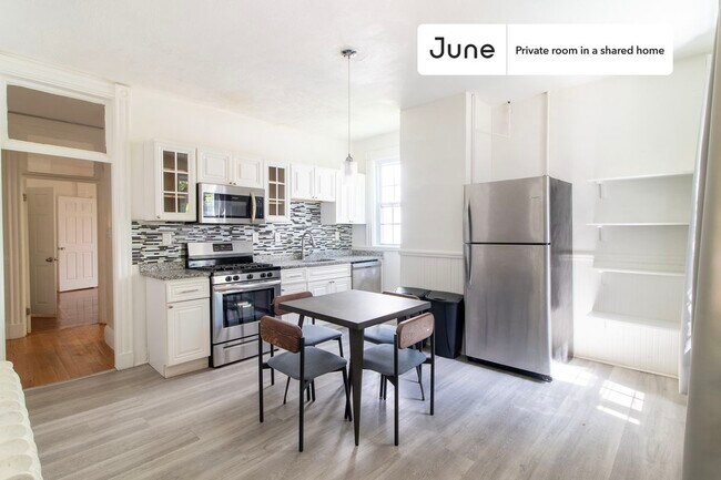 Building Photo - Room in Shared 5 bed/2 bath home