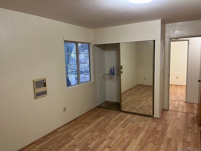 Building Photo - 966 Tierra Del Sol Rd