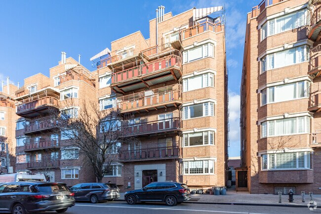 Building Photo - 783 Bedford Ave