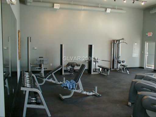 Foto del edificio - 2nd floor unit in upscale guard gated SW complex near Strip