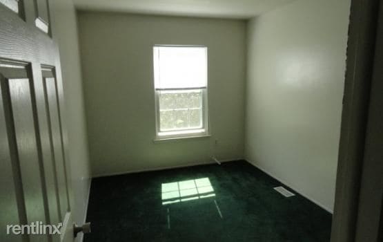 Building Photo - 33666 Bayview Dr