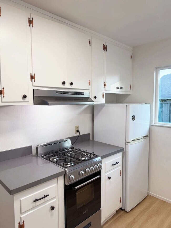 Foto del edificio - 2BD/1BA Single-Level Home Near Sonoma Plaza | Available Now!