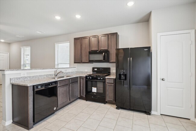 Foto del edificio - 25830 Northpark Pine Dr