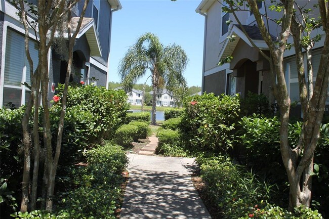 Foto del edificio - 6662 S Goldenrod Rd