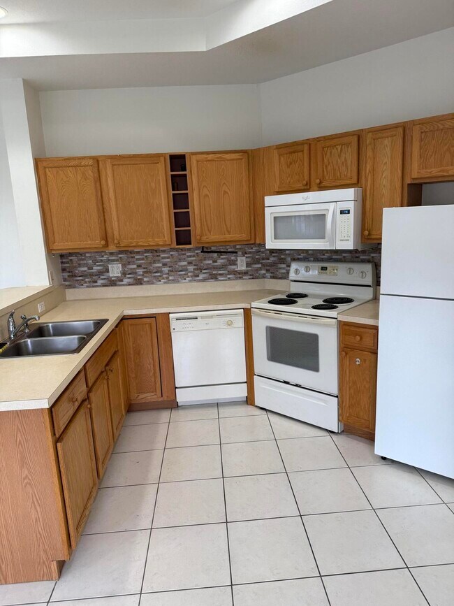 Foto del edificio - 8037 Carnoustie Pl