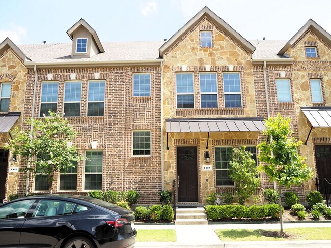 Foto del edificio - 4 Bed 3.5 Bath in Windhaven Crossing