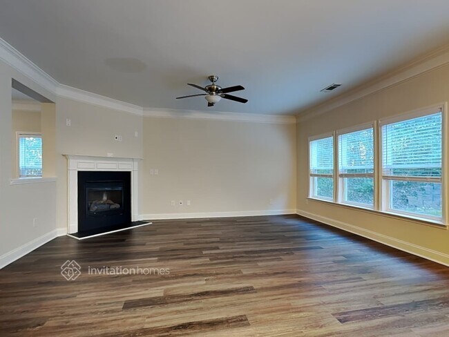 Building Photo - 14852 Havasu St