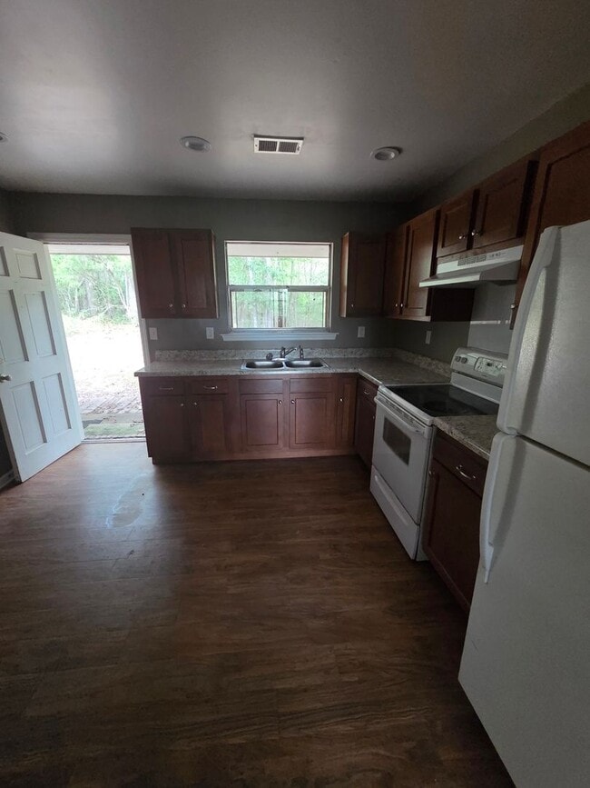 Building Photo - 59 Dolphin Ln