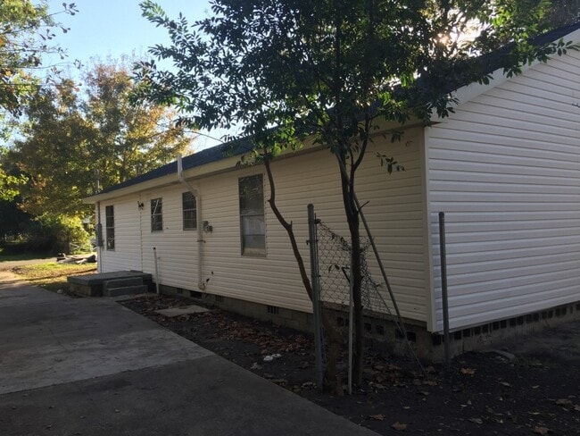 Photo - Gulfport 3 Bedroom House