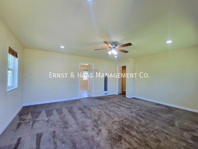 Foto del edificio - 15132 S Frailey Ave