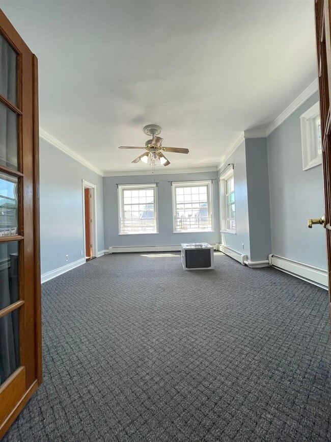 Foto del edificio - 304 Fulton Ave