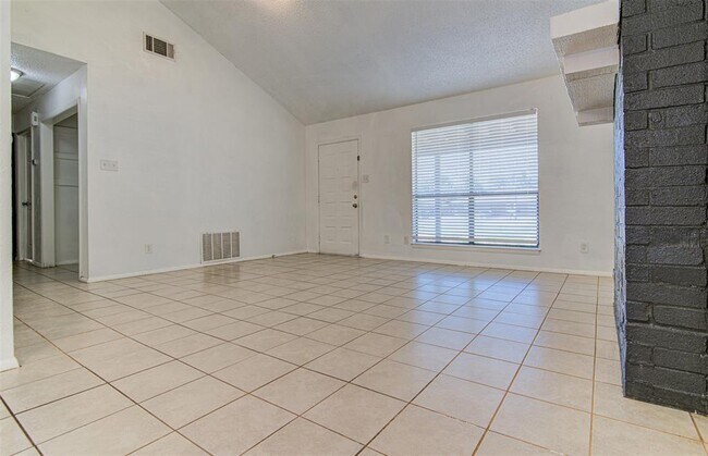 Foto del edificio - 1202 Westcott Dr