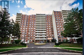 Building Photo - 10 Stonehill Ct