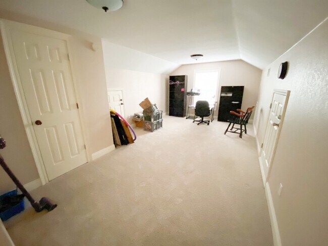 Foto del edificio - 5140 Skiff Ln