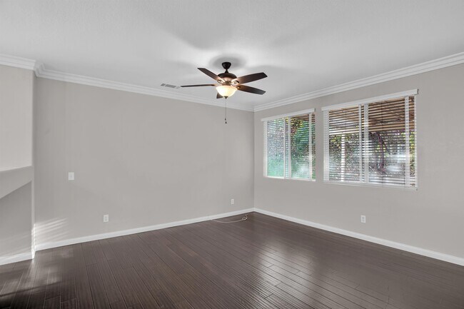 Building Photo - 409 Sutro Ct