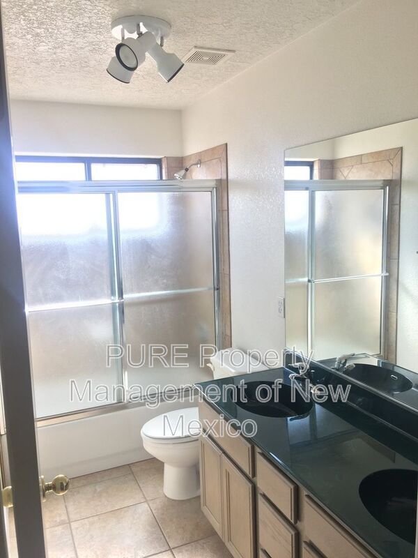 Foto del edificio - 4001 Abbey Rd