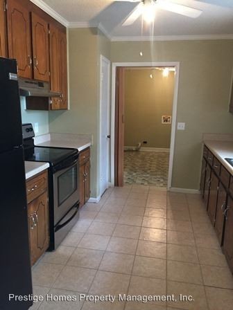 Building Photo - 3 br, 2 bath House - 1051 Willow Oaks Dr