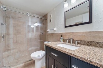 Building Photo - 601 Seaview Ct