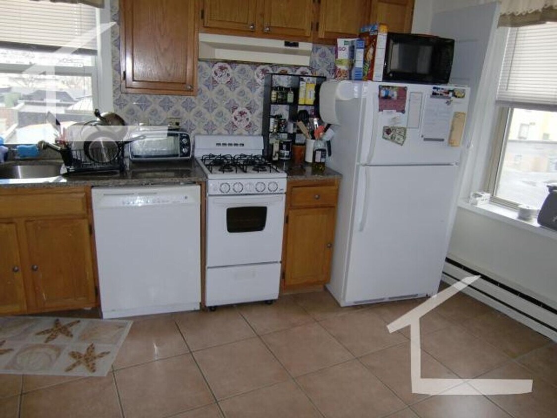 Foto del edificio - Top floor One Bedroom Brighton & Harvard A...